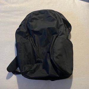 Lululemon 2 liter backpack.